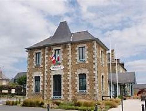 mairie-lancieux